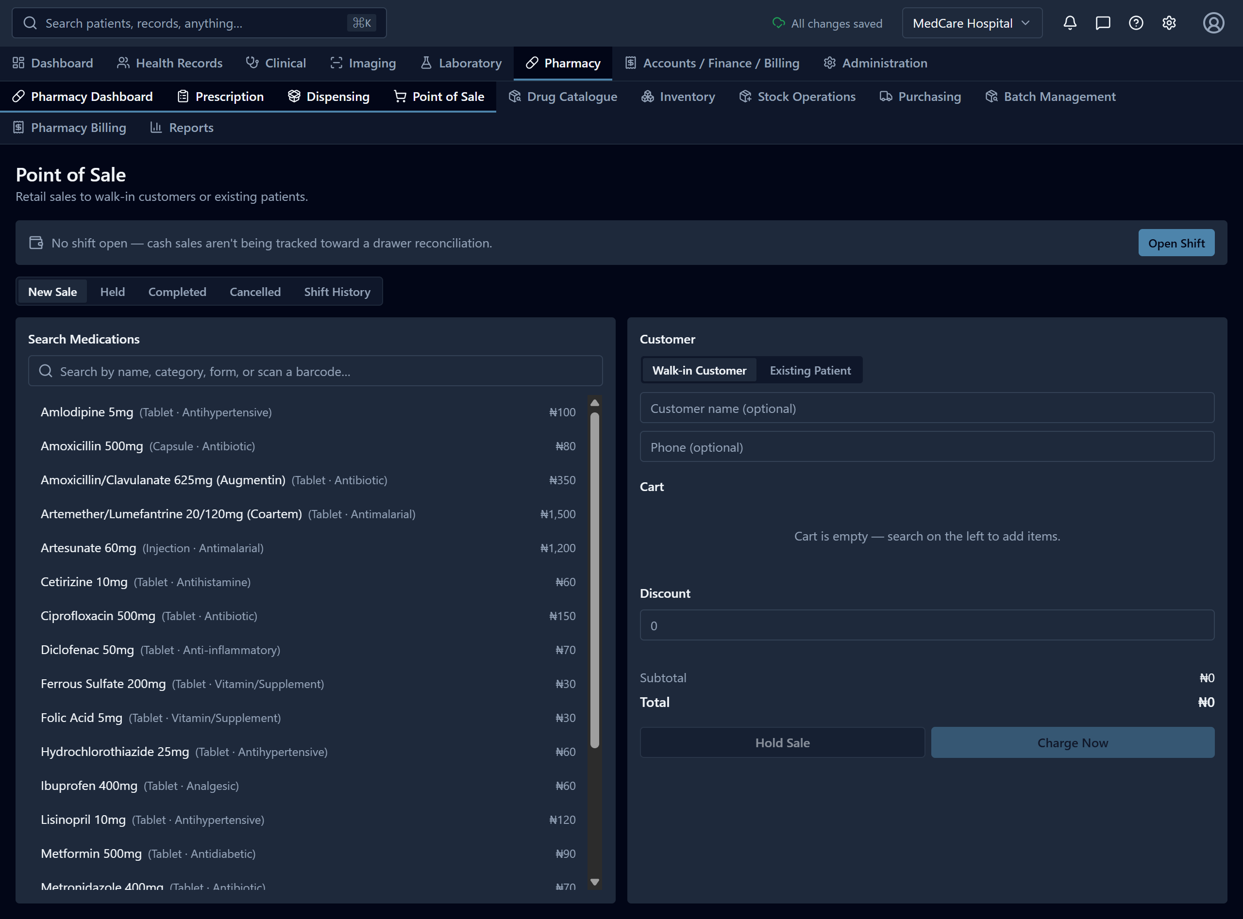 TopNet EMR patient records screen showing a hospital's active patient list with allergies, branch, and HMO/private account flags